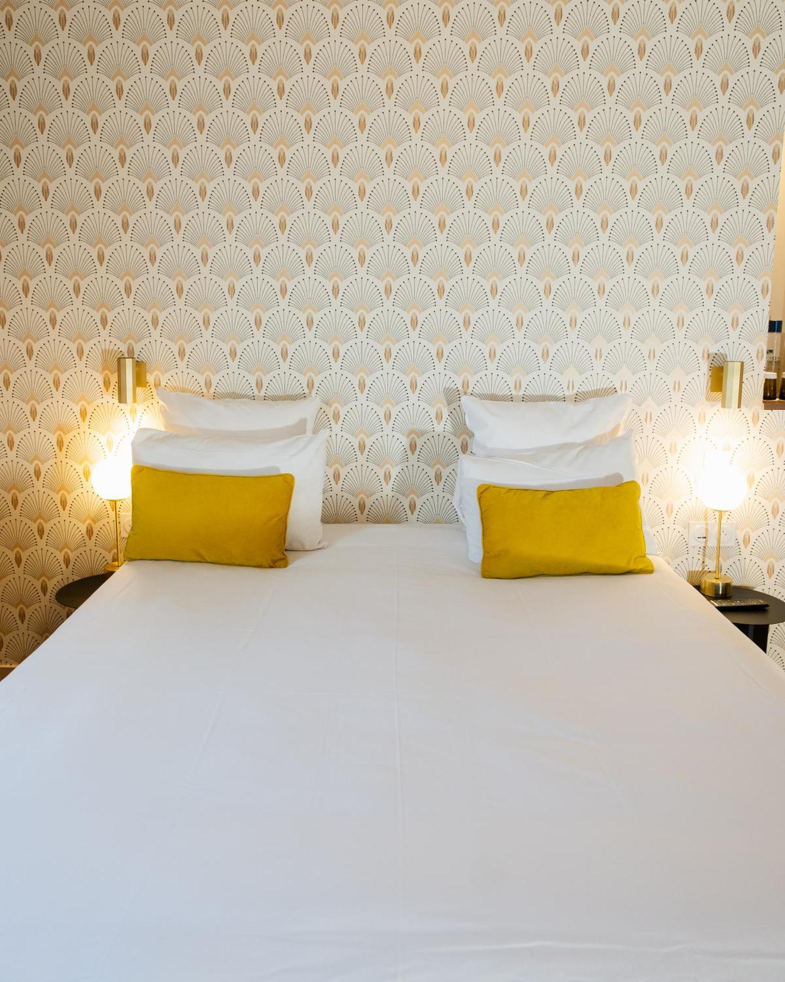 Hotel Artemisia Montmartre 4*