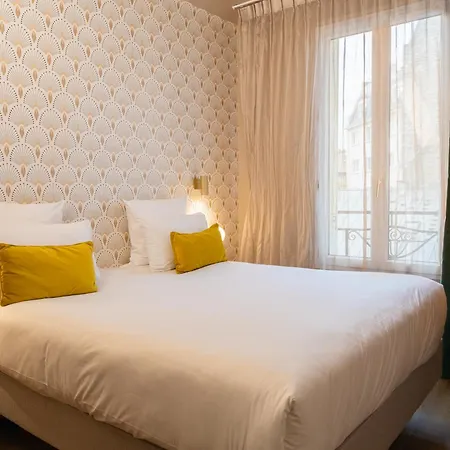 Royal Fromentin Hotel