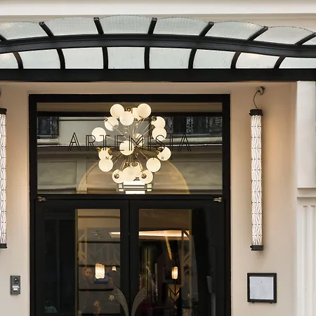 Hotel Artemisia Montmartre 4*